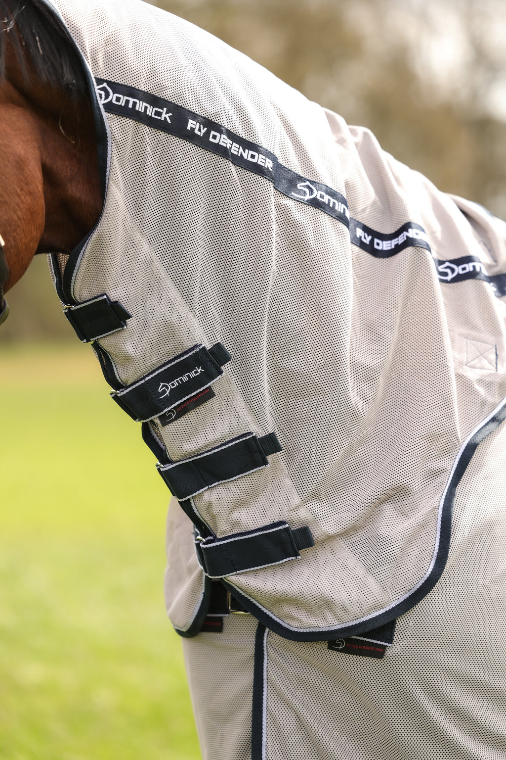 Dominick Vliegendeken Fly Defender Light